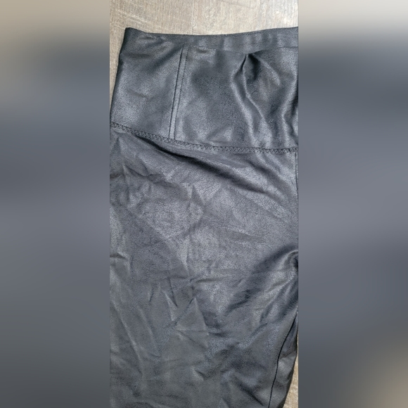 Maison d' Amalie Paris Leggings Faxu Leather Finish Women's M Black Mid Rise - Picture 7 of 11